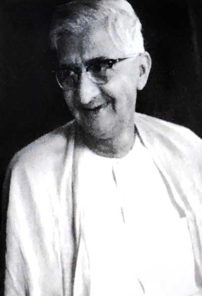 প্রেমাঙ্কুর আতর্থী