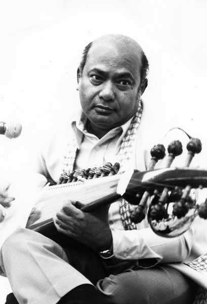 আলি আকবর খান